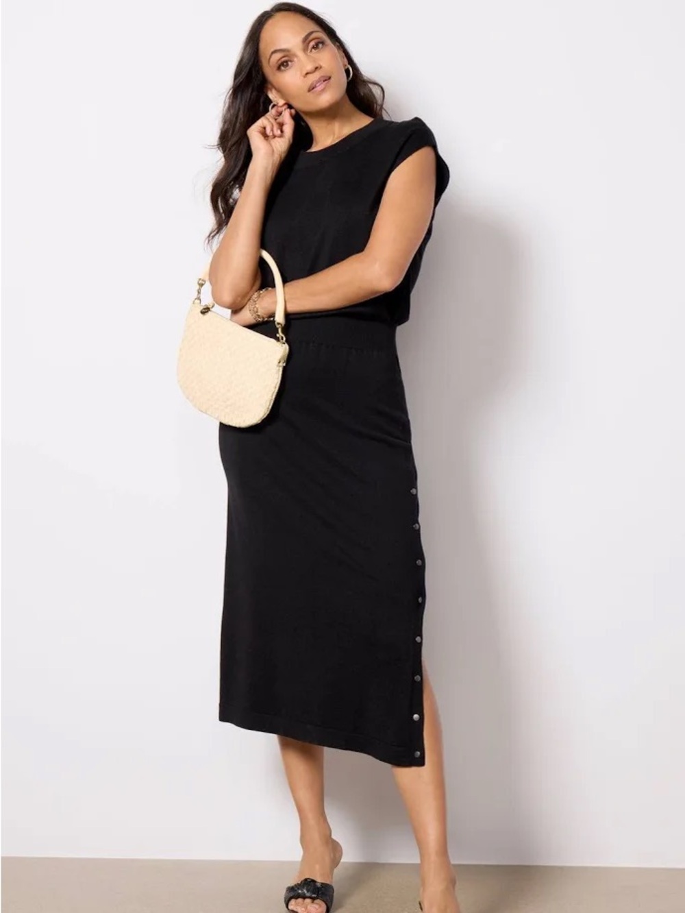 Evereve Briar Knit Side-Button Midi Dress